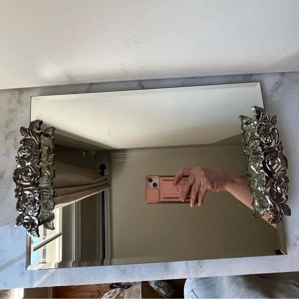 Elegant Silver Floral Mirror vanity tray